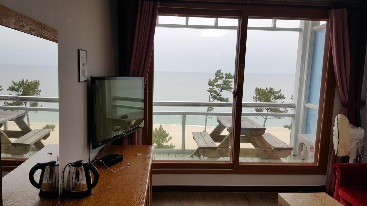 Motel Time à Gangneung Extérieur photo